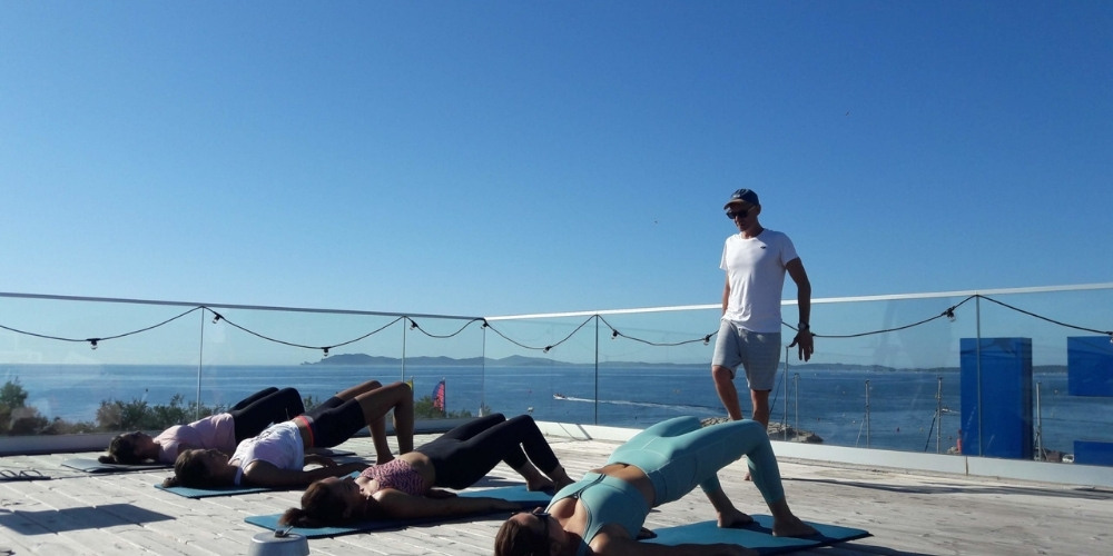 Cours de Pilates exterieur Cours de Pilates exterieur